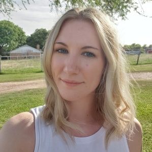 Meet your Posher, Juli